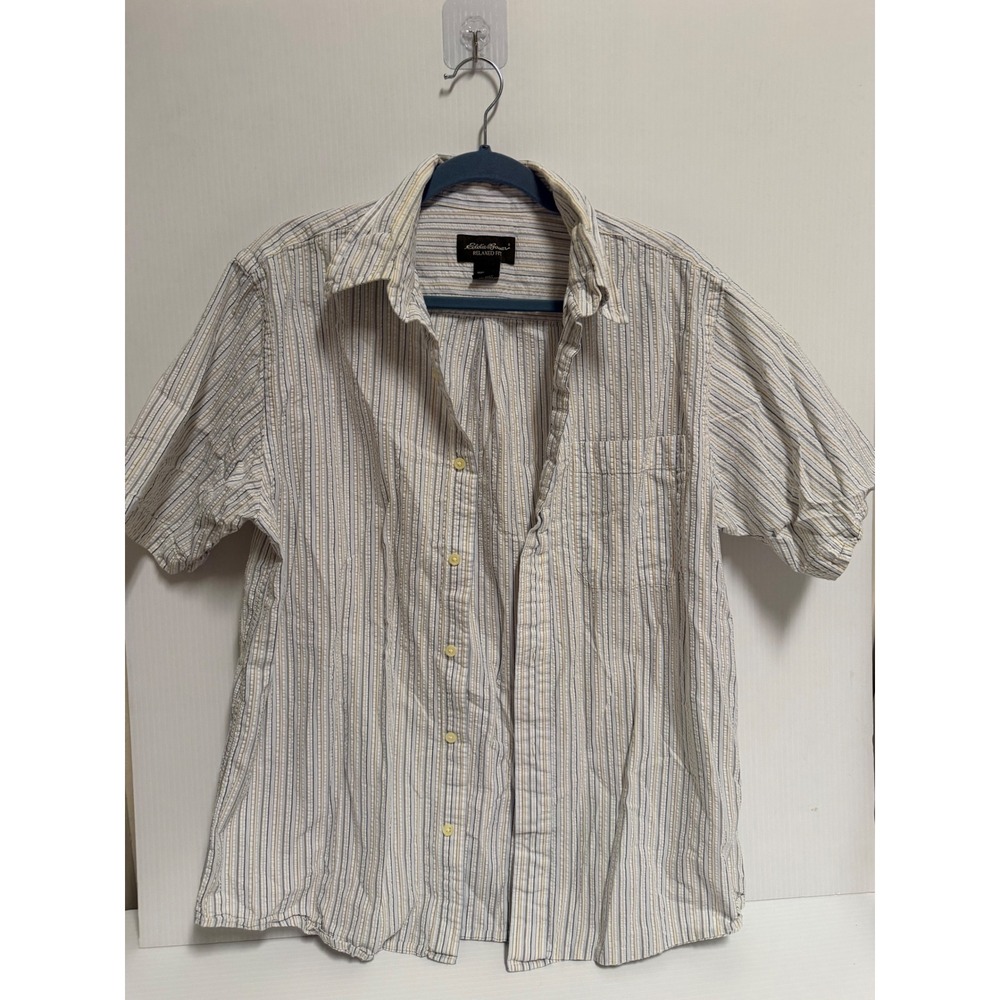 Eddie Bauer Mens Medium Relaxed Fit Seersucker Striped Short Sleeve Button Shirt